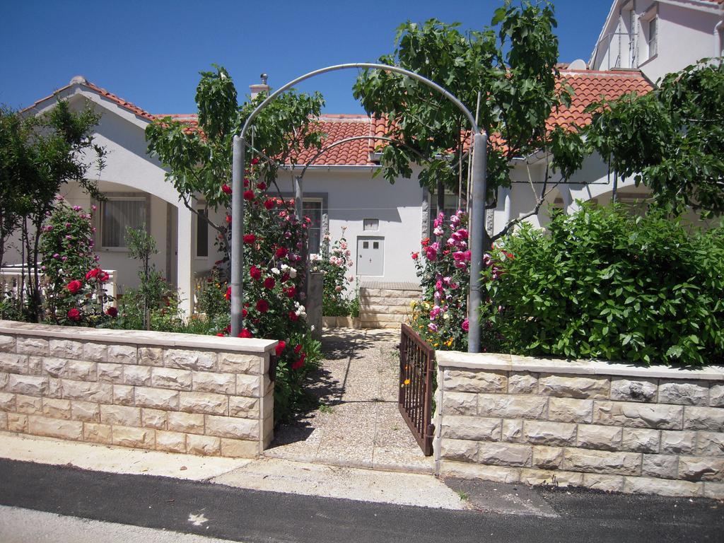 Apartments Marijeta Vir Exterior foto